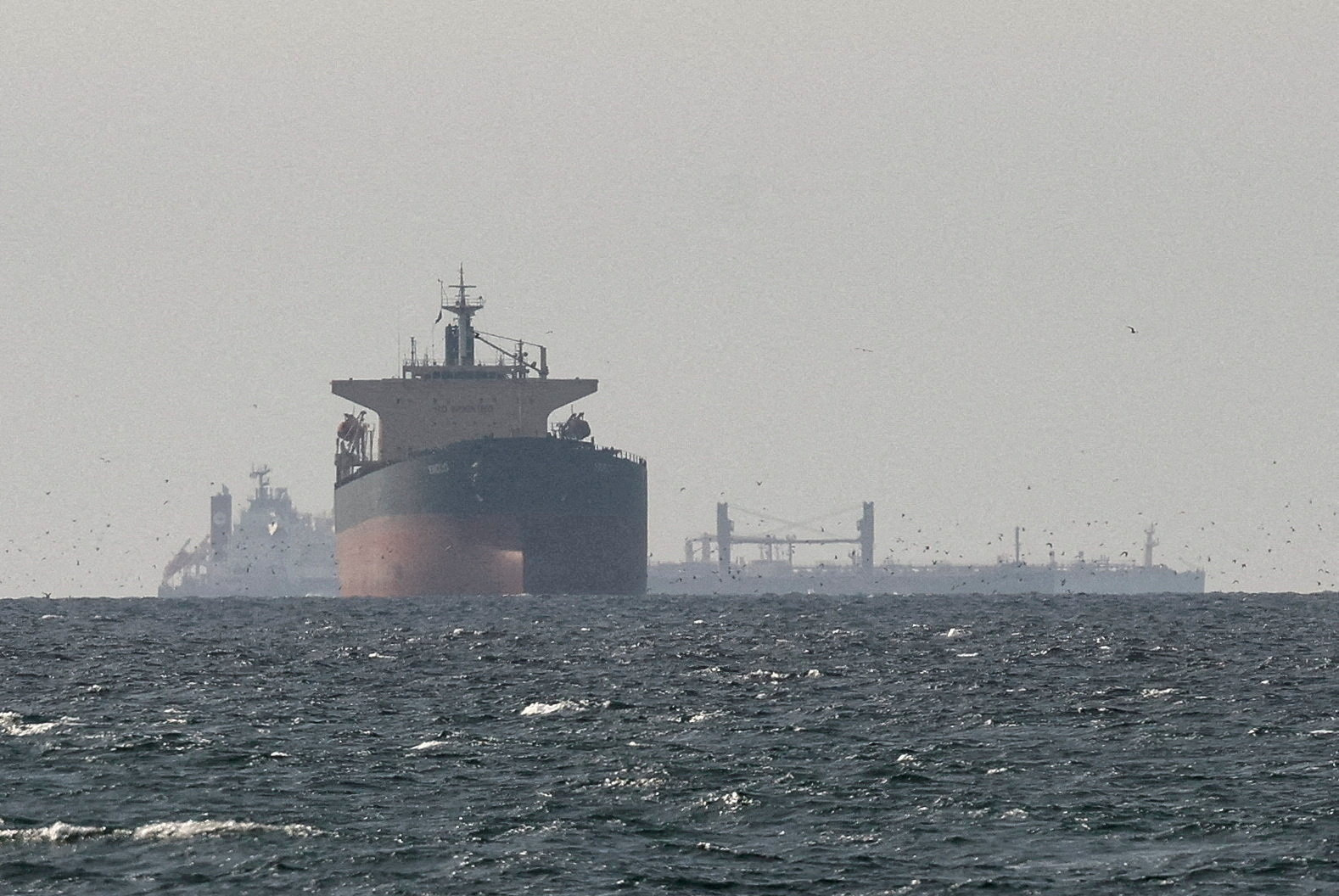 2026-04-14T080754Z_1995135135_RC2B2KAP069G_RTRMADP_3_IEA-OILهرمز رويترز.JPG