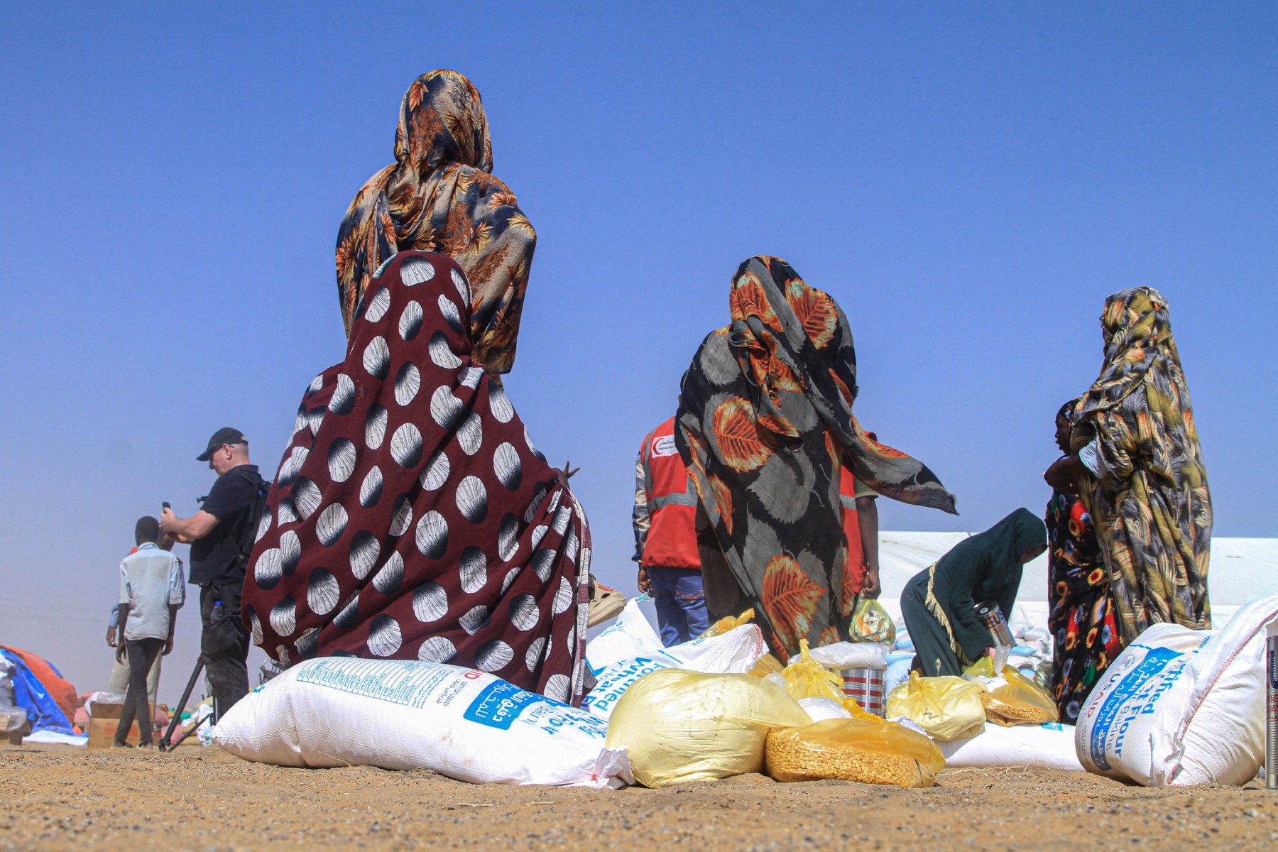 AFP__20251125__866C7NQ__v1__MidRes__SudanConflictDisplaced.jpg