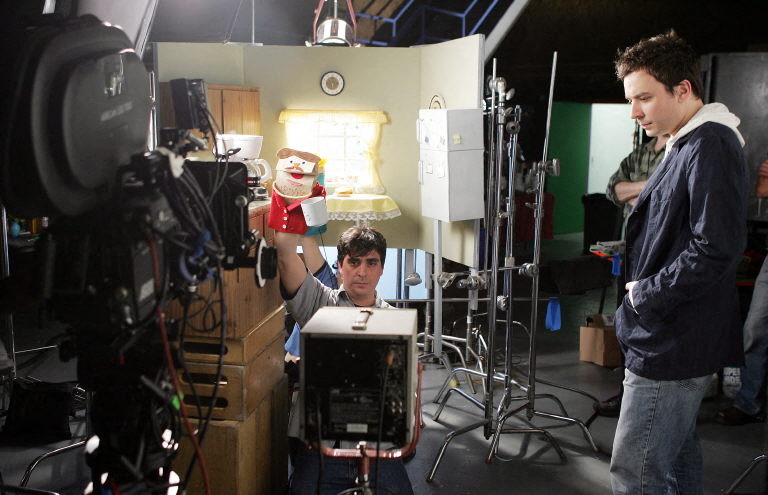 AFP__20050513__52802160SG010_mtv__v1__MidRes__BehindTheScenesForMtvMovieAwardsPromo.jpg