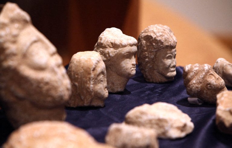 AFP__20111126__Nic6032830__v3002__MidRes__LibyaHeritageArchaeology.jpg