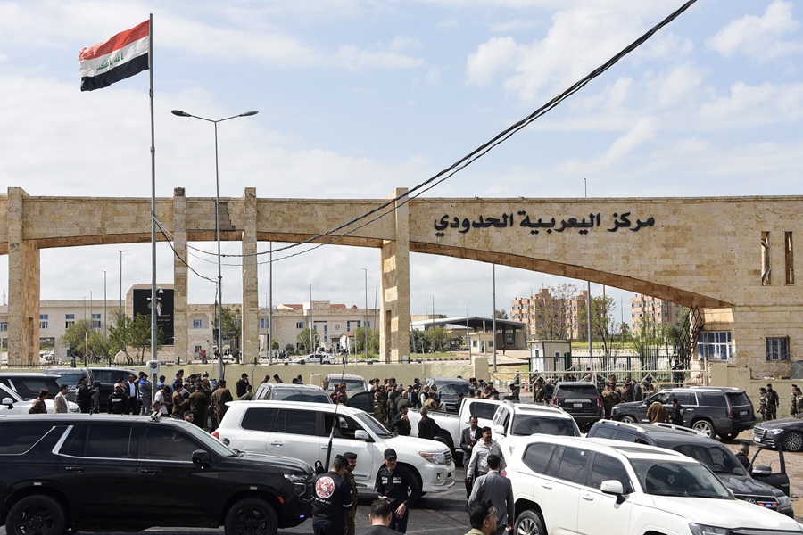 AFP__20260420__A8EB4T3__v2__HighRes__IraqSyriaDiplomacyTradeBorder.jpg