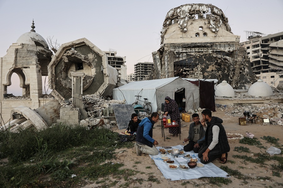 AFP__20260221__98GP63X__v1__HighRes__PalestinianGazaIsraelConflictReligionRamadan.jpg