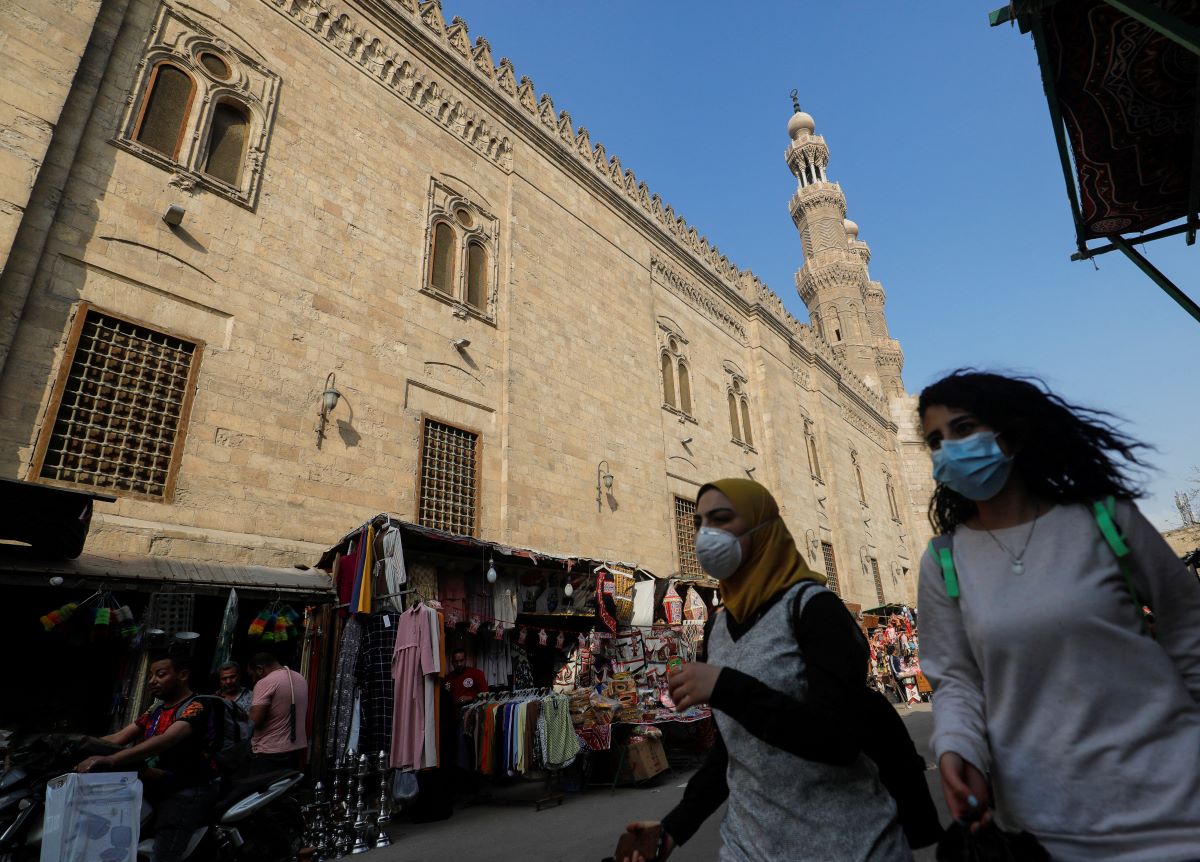 2020-04-16T000000Z_214023718_RC2W5G9C0OUG_RTRMADP_3_HEALTH-CORONAVIRUS-EGYPT-RAMADAN.JPG