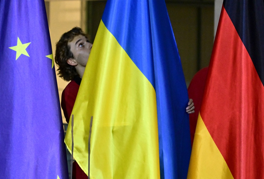 AFP__20251215__887X2QK__v1__HighRes__GermanyUsUkraineRussiaConflictDiplomacy.jpg