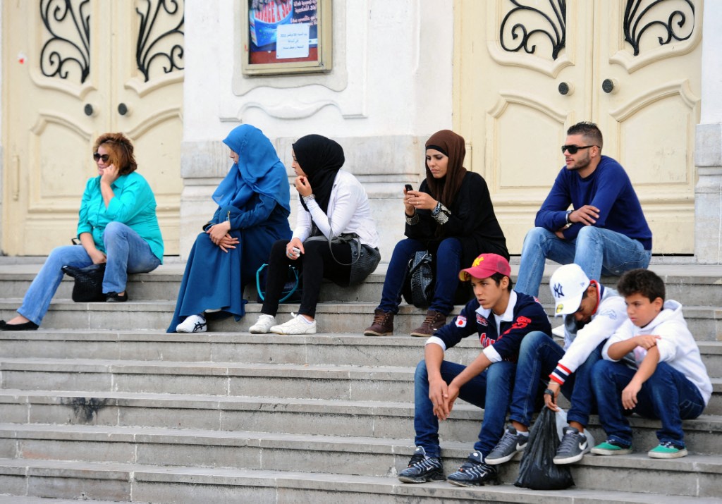 الأحزاب التونسية تفقد جاذبيتها لدى الشباب