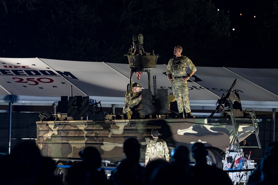 AFP__20260614__2280815551__v1__HighRes__DCPreparesToHostUfcFreedom250FightAtTheWhite.jpg