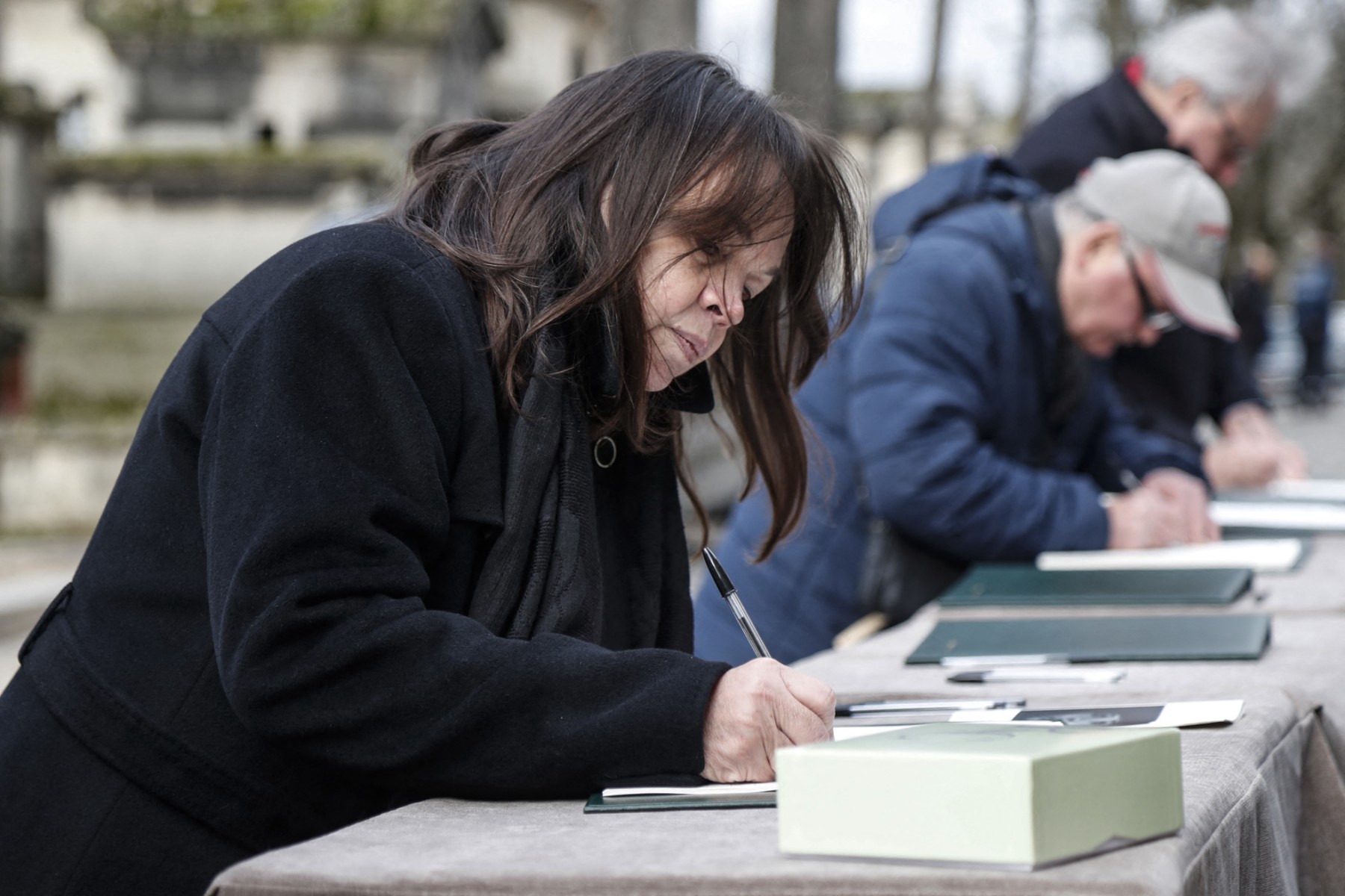 AFP__20191221__1N86KH__v1__MidRes__FranceCinemaFunerals.jpg