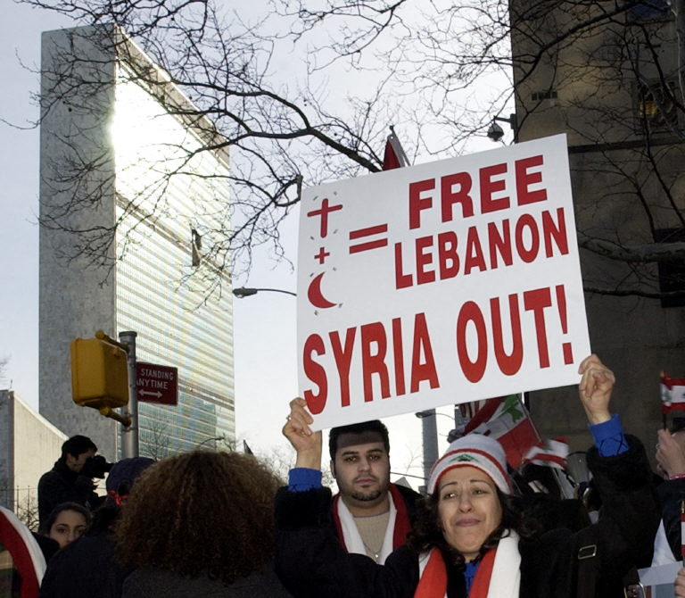 AFP__20050227__WAS2005022785093__v1__MidRes__UsLebanonHaririProtest.jpg