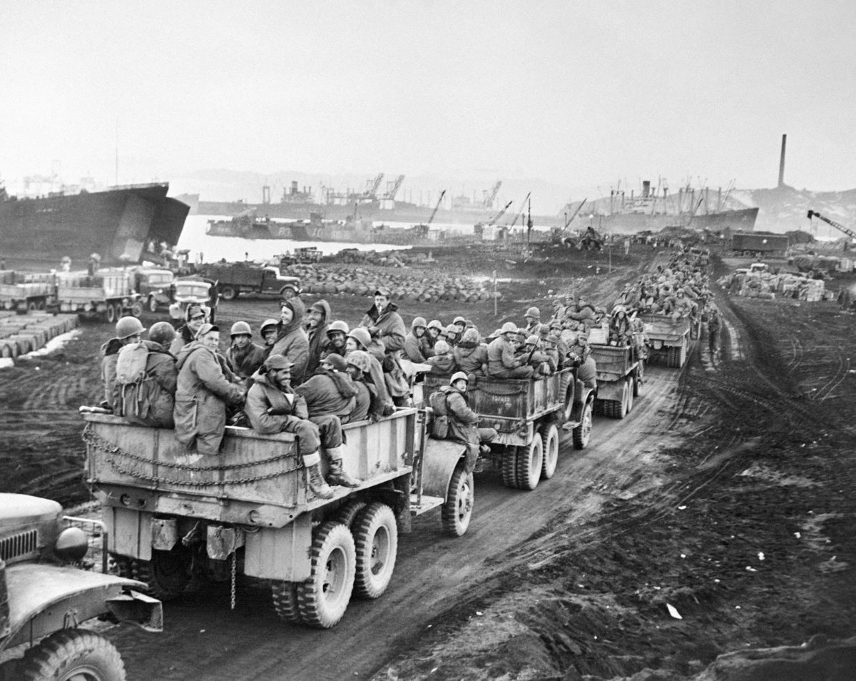 AFP__20230417__33C64X4__v3__MidRes__KoreanWarUsTroopsEvacuation.jpg