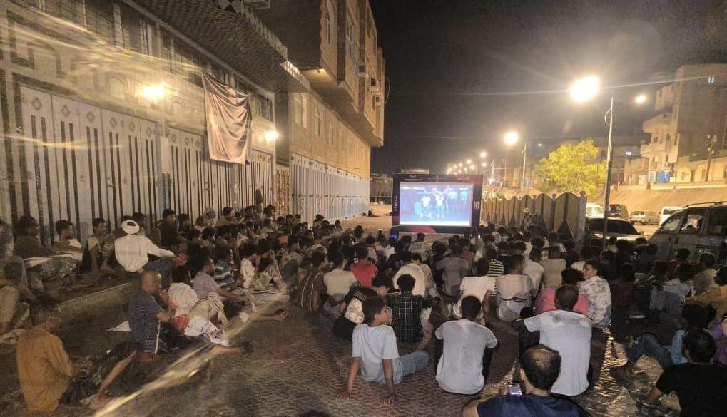 حرصت بعض الجهات على توفير العرض للأحياء الشعبية (اندبندنت عربية).jpg