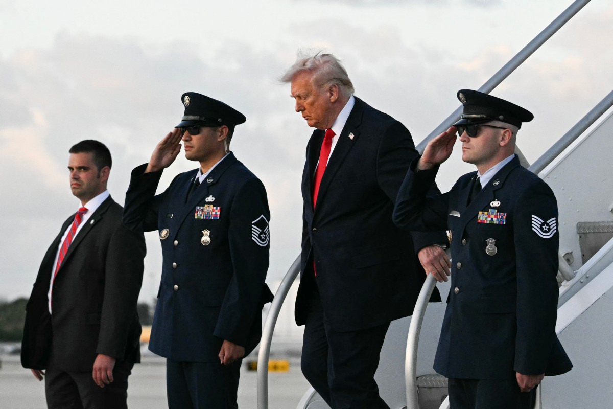 AFP__20260411__A7HD7F4__v1__MidRes__UsPoliticsTrump.jpg