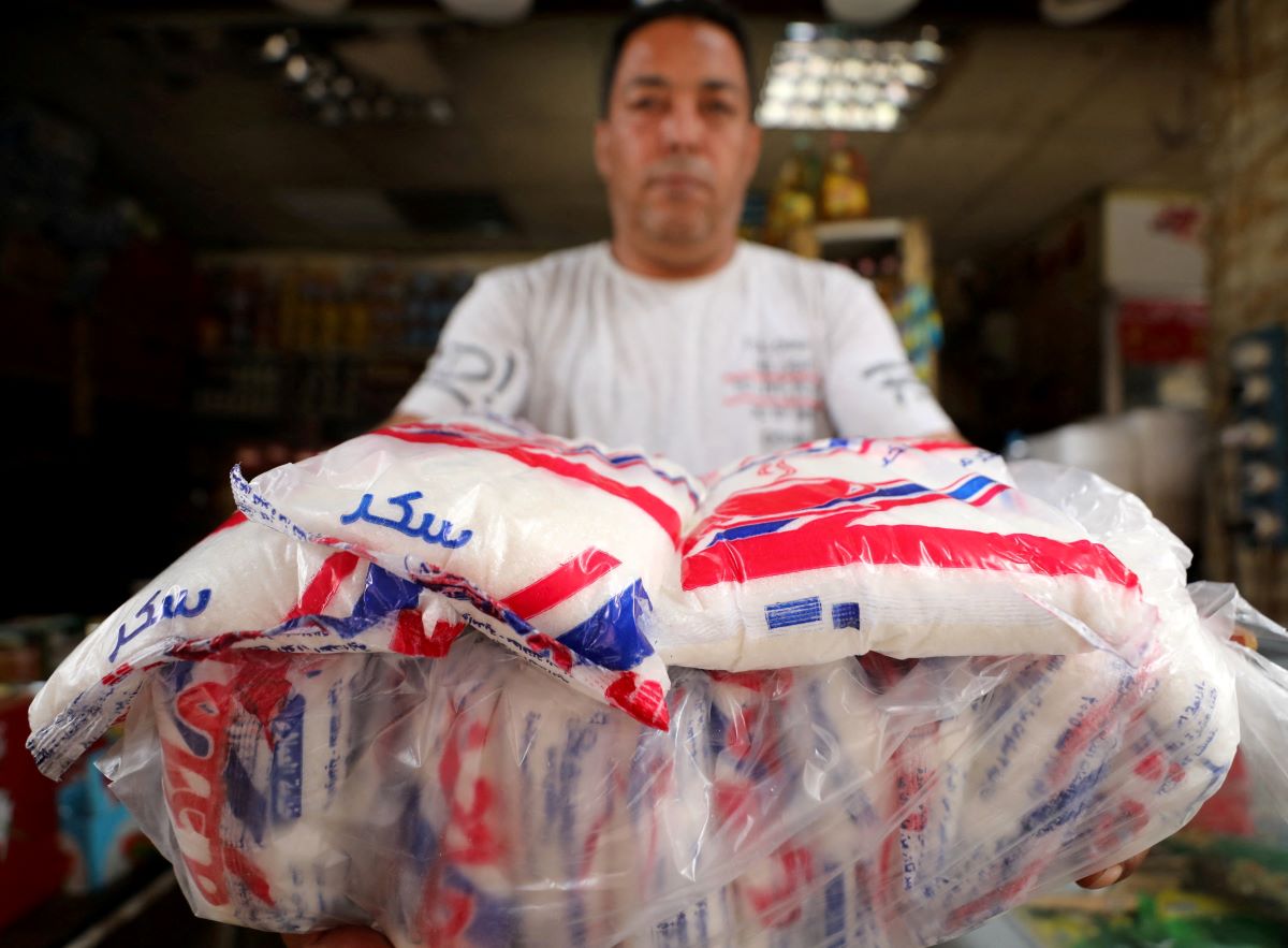 2023-10-09T144553Z_1723605546_RC2YO3AFZE7O_RTRMADP_3_EGYPT-ECONOMY-INFLATION.JPG