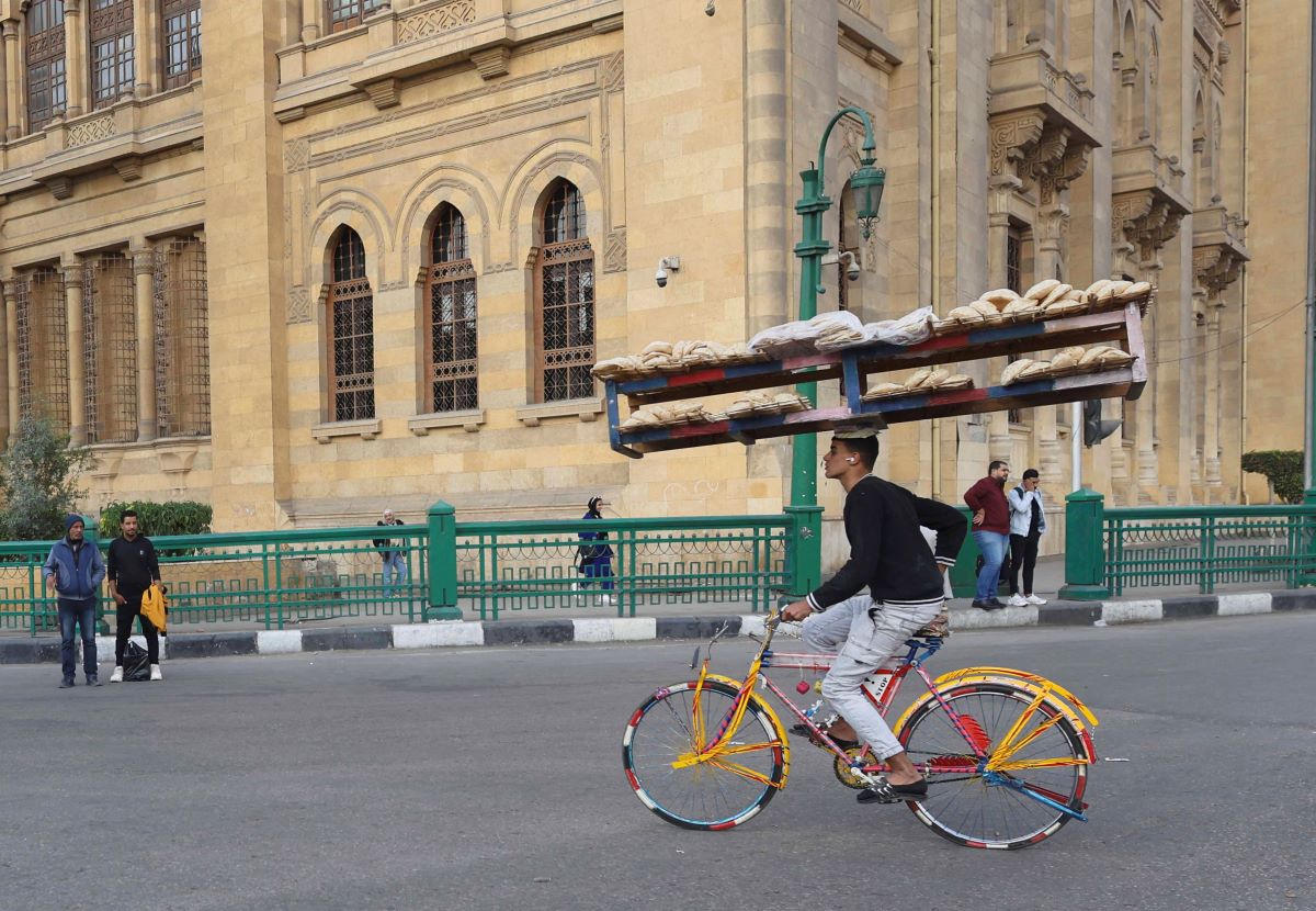 2024-11-12T093103Z_1107805818_RC2L3BAE34G9_RTRMADP_3_EGYPT-ECONOMY-INFLATION.JPG
