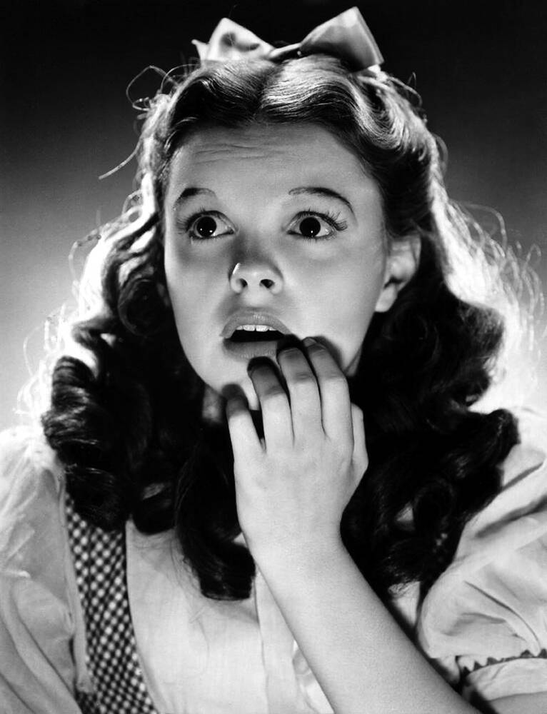 judy-garland-en-dorothy-gale-1939.jpg