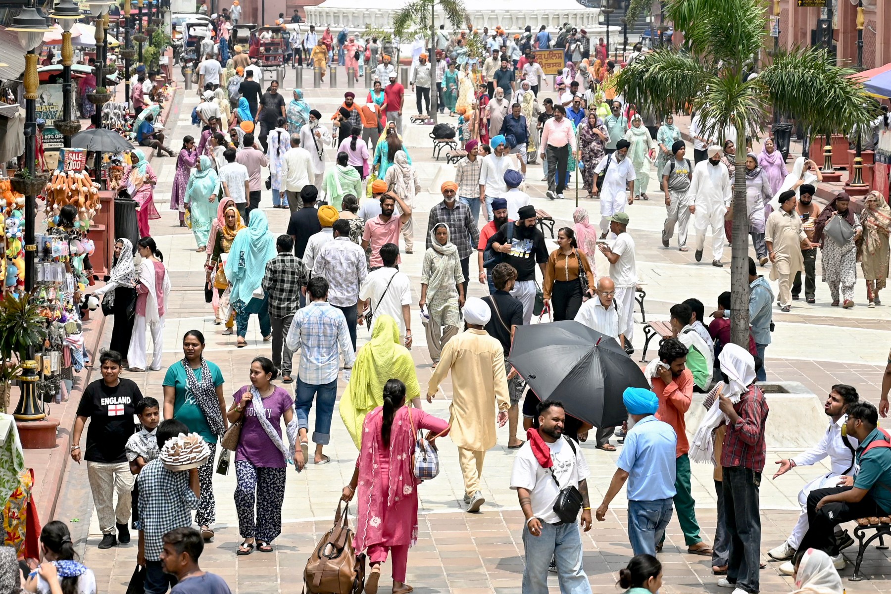 AFP__20250711__66GZ2ZQ__v1__MidRes__IndiaPopulation.jpg