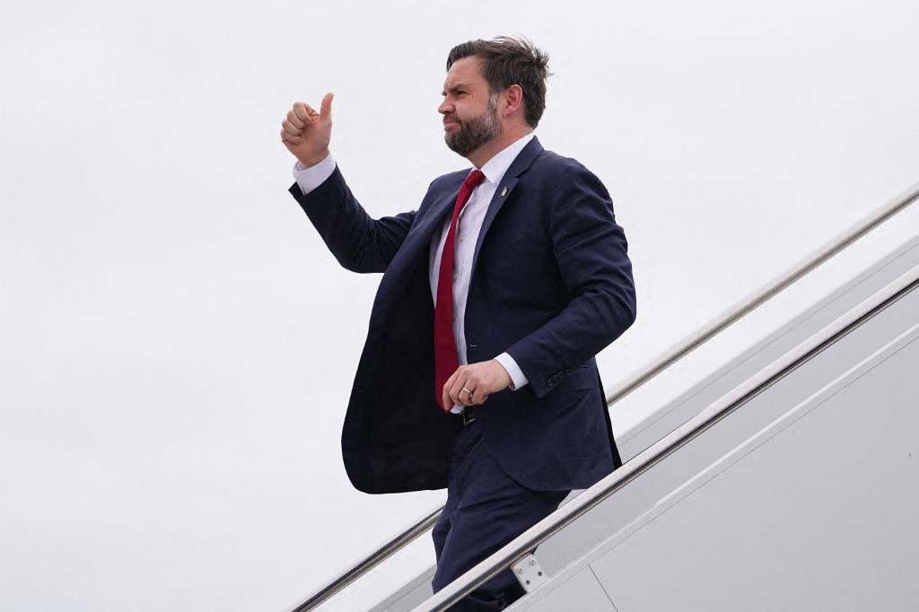 AFP__20260226__2263096166__v2__MidRes__VicePresidentVanceVisitsMachiningFacilityInPl.jpg
