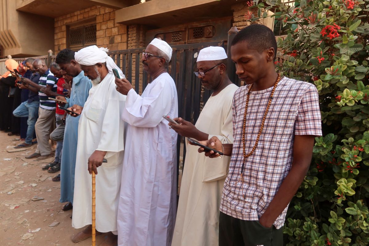 2024-03-13T071813Z_1926245725_RC29I6A1WMW4_RTRMADP_3_SUDAN-POLITICS-OMDURMAN-INTERNET.JPG