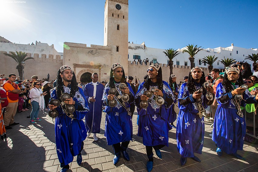 موسيقى كناوة تواصل اكتساح الحياة الفنية في المغرب