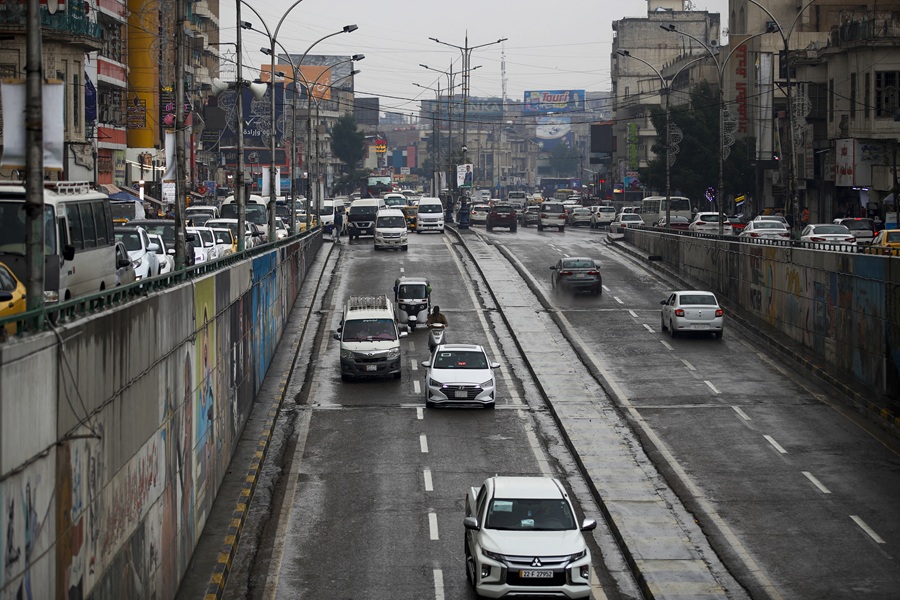 AFP__20231213__347U2EE__v1__HighRes__IraqEconomyTransport.jpg