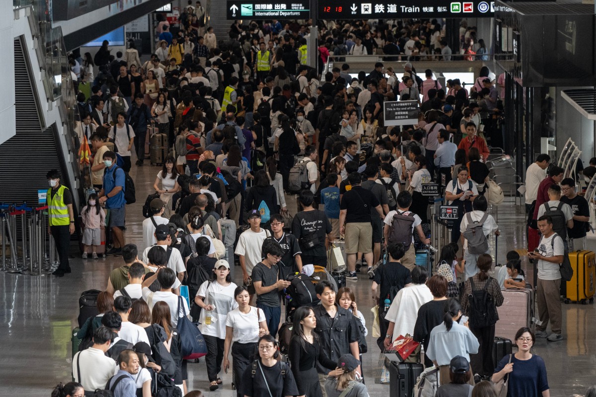 AFP__20260814__C4ME3TU__v1__MidRes__JapanWeatherRainClimate.jpg