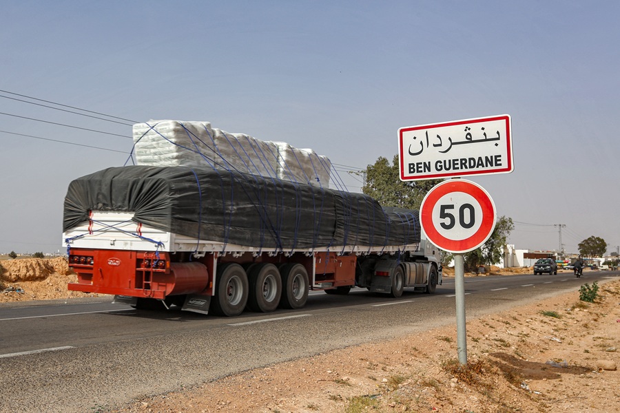 AFP__20210704__9BH4NR__v1__HighRes__TunisiaLibyaConflictTrade.jpg