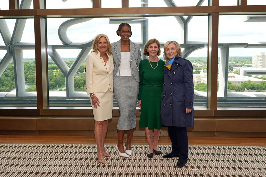 AFP__20260618__2281590610__v1__HighRes__FormerPresidentsGatherForObamaPresidentialLi.jpg