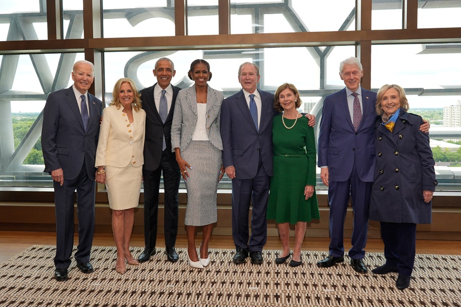 AFP__20260618__2281590859__v1__HighRes__FormerPresidentsGatherForObamaPresidentialLi.jpg
