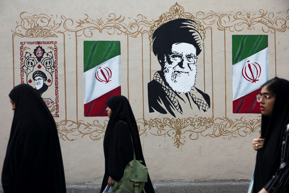 2026-08-13T160902Z_81031738_RC2PXMAW3VJI_RTRMADP_3_IRAN-CRISIS-TRUMP-AIRPLANES.JPG