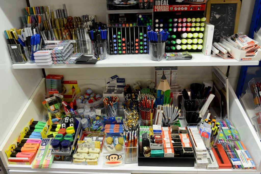 AFP__20150818__Par8251064__v1__MidRes__FranceBookstoreSchool.jpg