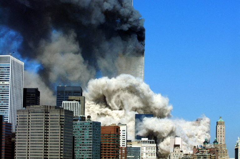 AFP__20040909__WAS2004090908318__v3__MidRes__UsWorldTradeExplosion.jpg