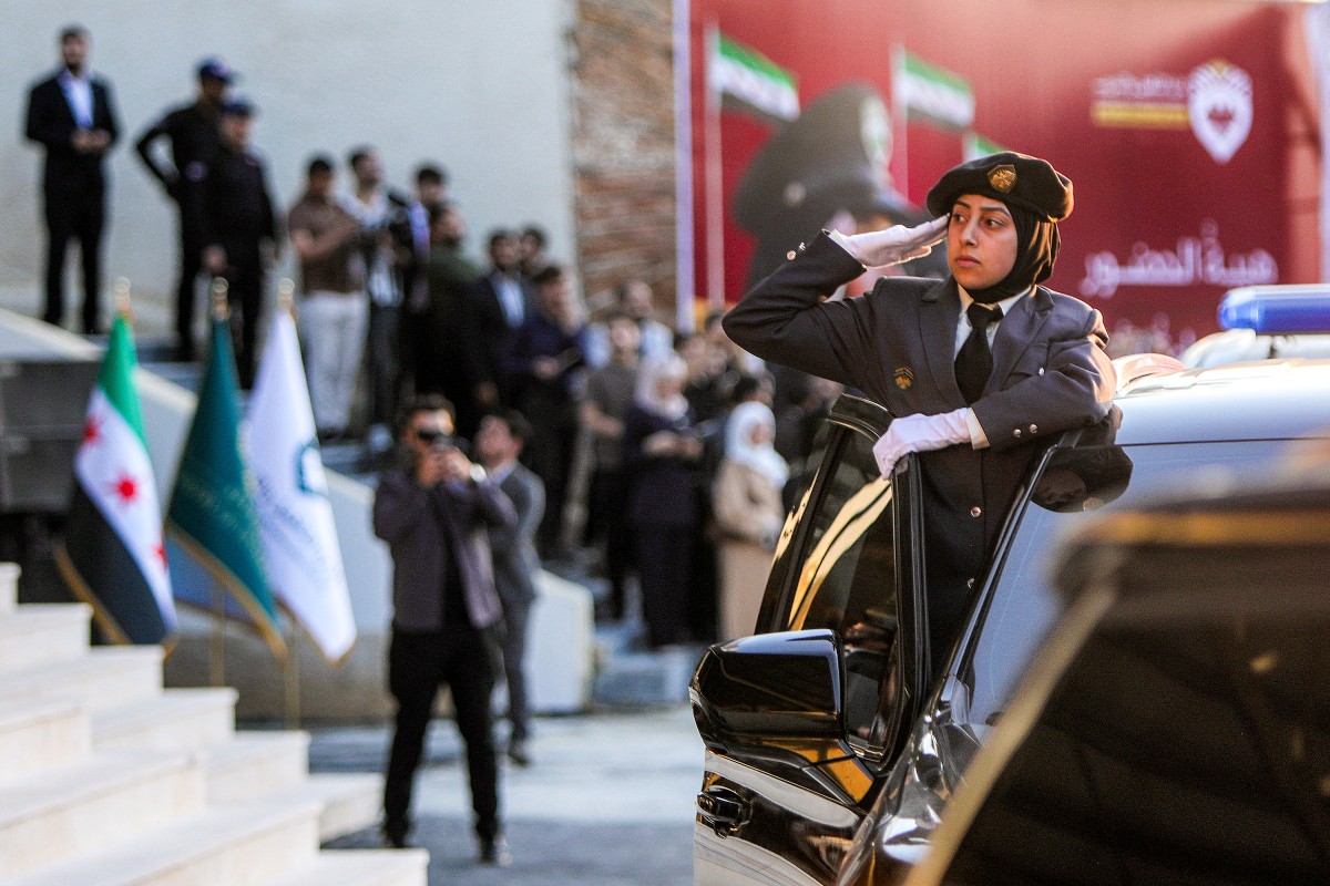 AFP__20260922__C92R2VL__v6__MidRes__SyriaConflictPoliceWomen.jpg