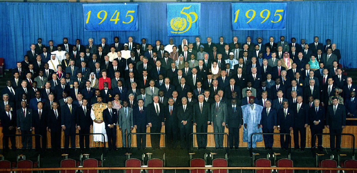 1995-10-22T120000Z_1099722094_PBEAHUNEIAZ_RTRMADP_3_UN-GROUP.JPG