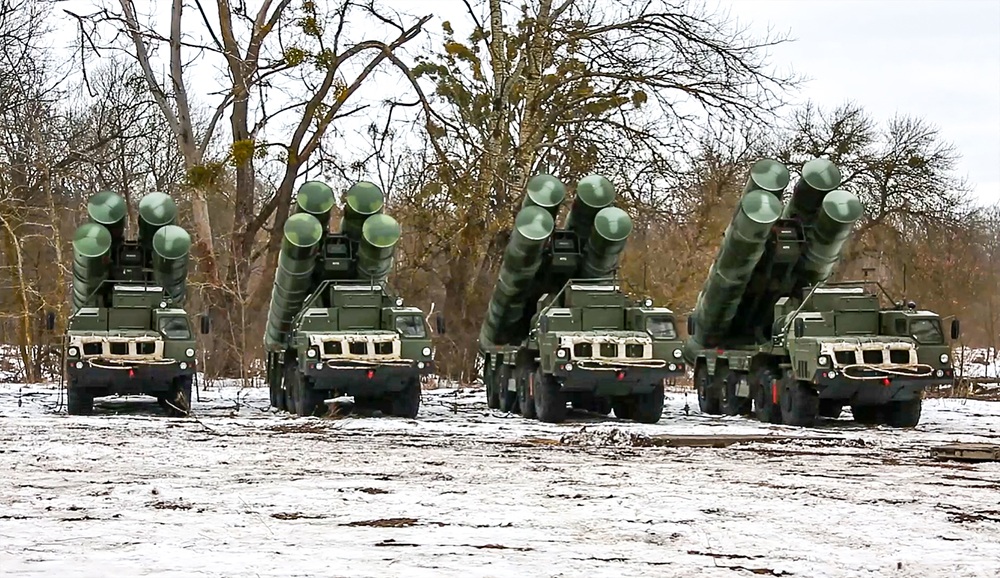 AFP__20220210__9ZC63B__v1__HighRes__BelarusRussiaDefenceArmy.jpg