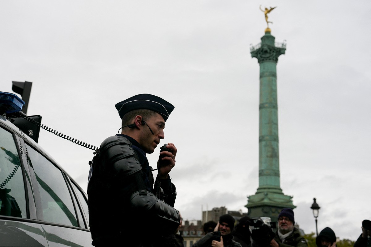 AFP__20261024__D4AP6Q3__v1__MidRes__FranceSocialDemo.jpg